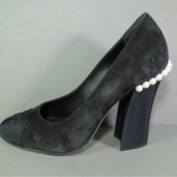 Like New CHANEL Black Suede / Grosgrain Heels w/ Pearl Detail WITH BOX 40.5 - Picture 1 of 8